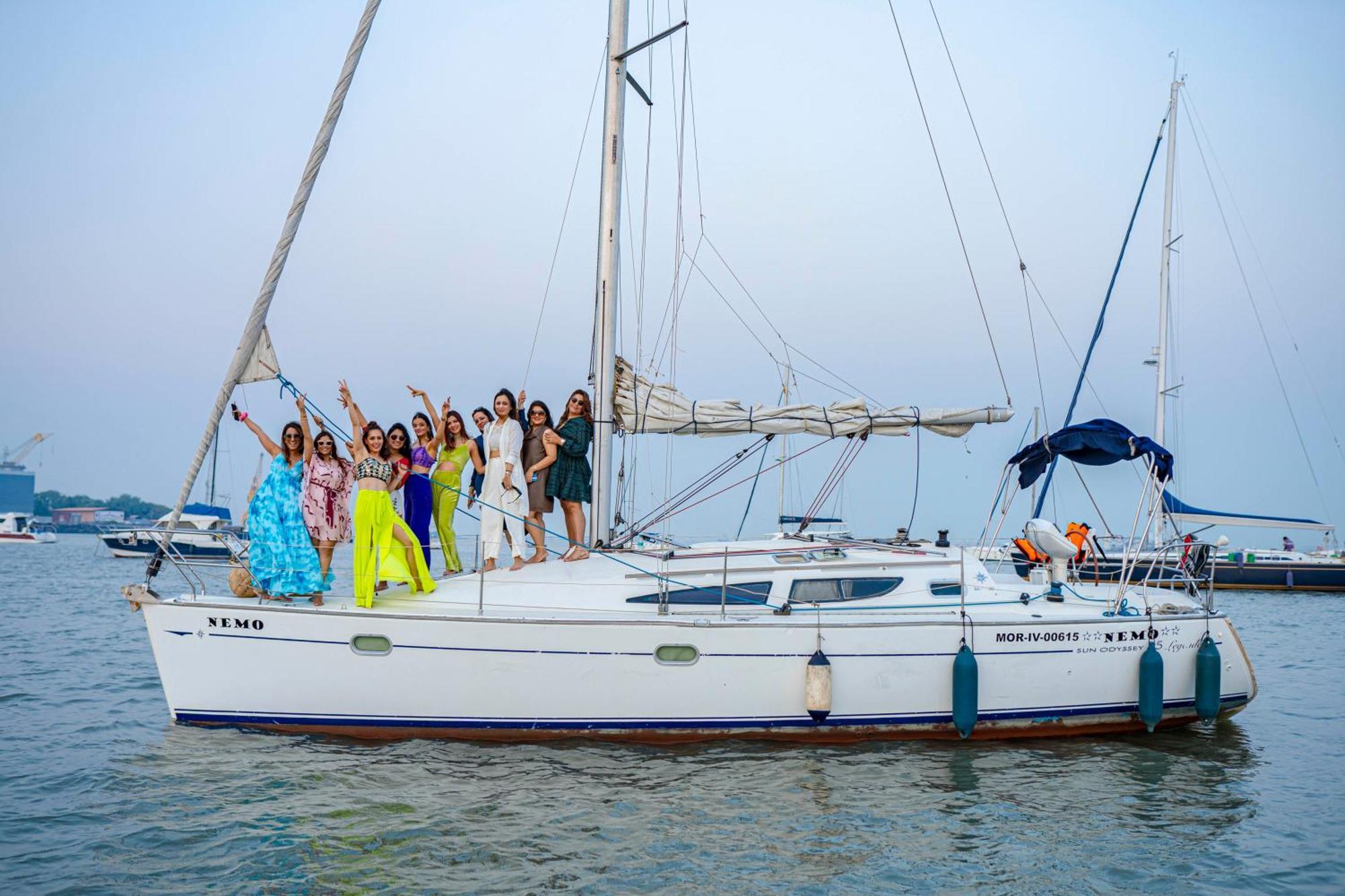 Sailing On Luxury Yacht * Mumbai