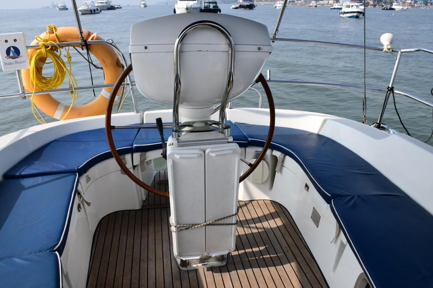 Sailing On Luxury Yacht Hotel na wodzie Bombaj